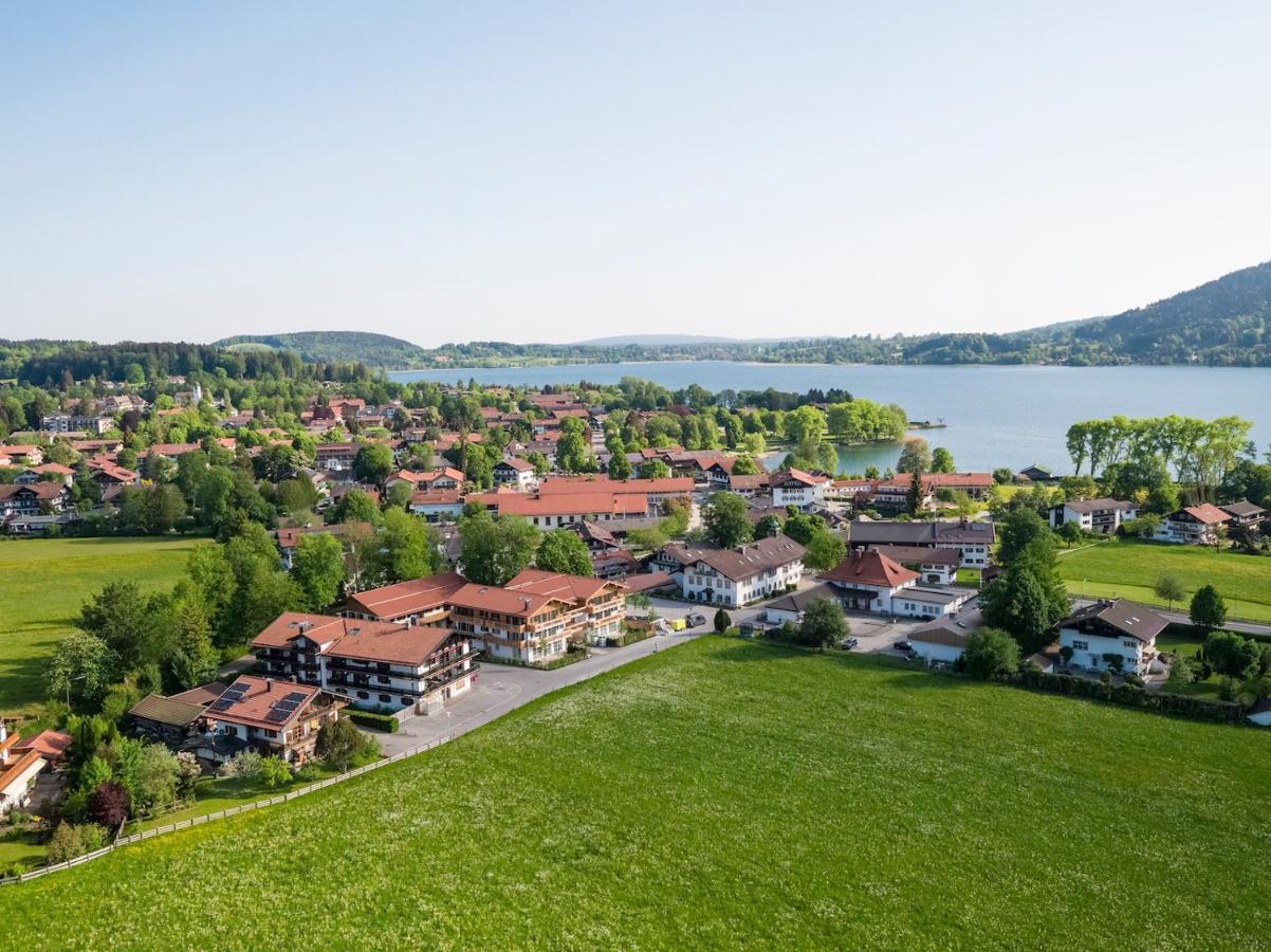 Homeoffice Und Auszeit Zu Zweit Am See By Stayfritz Bad Wiessee Exteriör bild